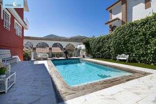 Chalet en venta en Cenes de la Vega