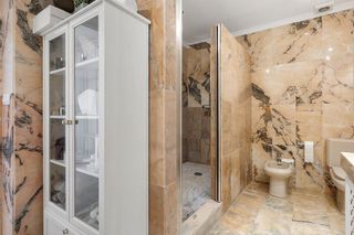 Piso en venta en Nueva Andalucía centro en Marbella