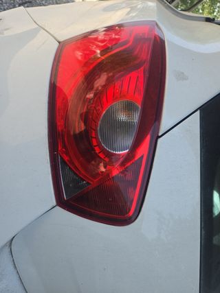 Piloto Seat Ibiza 6J - Izquierdo