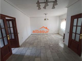 Casa adosada en venta en Campo de la Verdad - Miraflores en Córdoba