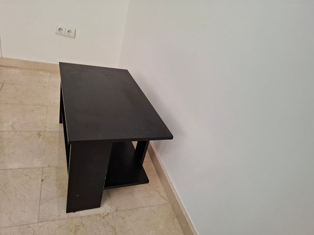 Mesa TV negra - 2 estantes