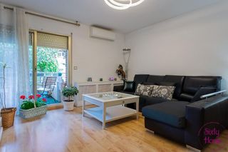 Piso en venta en Los Olivos en Huesca