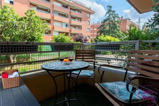 Piso en venta en Los Olivos en Huesca