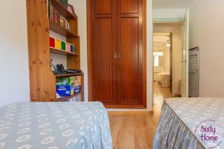 Piso en venta en Los Olivos en Huesca