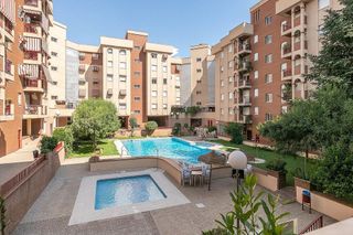 Piso en venta en Cerrillo de Maracena - Periodistas en Granada