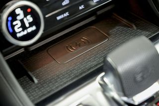 Jaguar F-Pace   5.0 V8 405kW SVR AWD Auto EDITION 1988 
