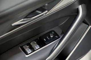 Jaguar F-Pace   5.0 V8 405kW SVR AWD Auto EDITION 1988 