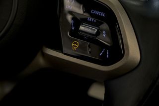 Jaguar F-Pace   5.0 V8 405kW SVR AWD Auto EDITION 1988 