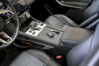 Jaguar F-Pace   5.0 V8 405kW SVR AWD Auto EDITION 1988 