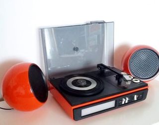 Tocadiscos vintage Cosmo años 70