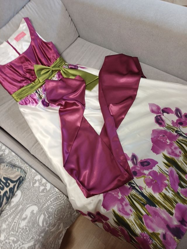 Vestido fiesta blanco y morado