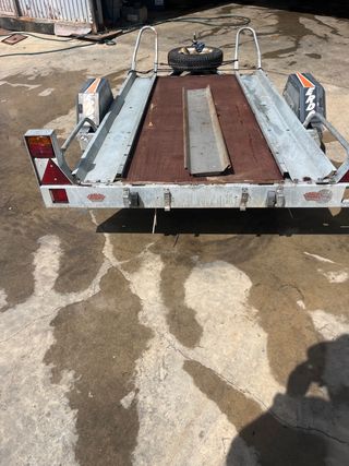 Remolque moto ligero usado