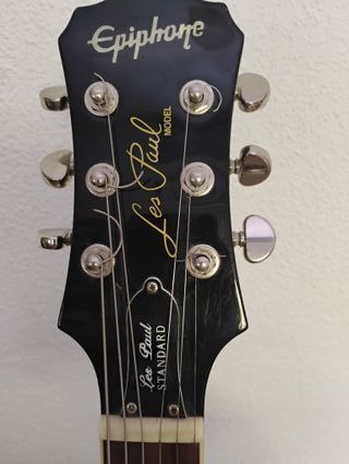 Epiphone Les Paul Standard negra