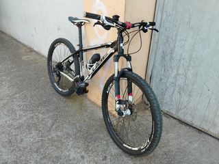 Bicicleta aluminio CUBE 26