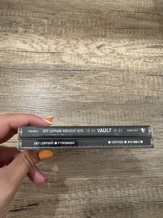 Lote CDs Def Leppard: Vault & Pyromania