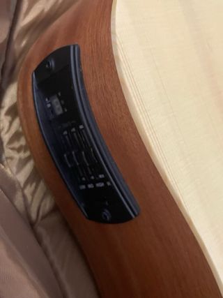 Guitarra Taylor acústica 10e