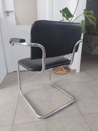 2 Sillas tubulares negras - Estilo Mid-Century