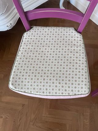 2 Sillas madera color Magenta. Recoger domicilio