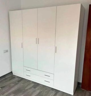 Armario de 4 puertas 200cm x 200cm OFERTA!