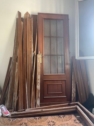 Puertas y hojas de puertas.
