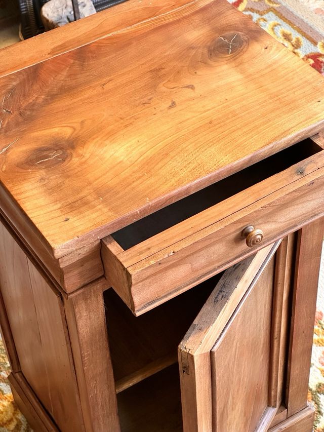 Mesilla noche antigua madera