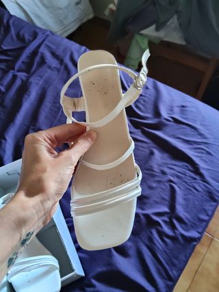 Sandalias blancas mujer