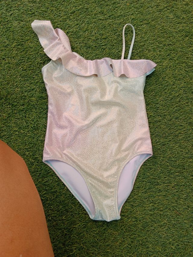 Bañador niña brillante asim. T. 13-14 sin estrenar