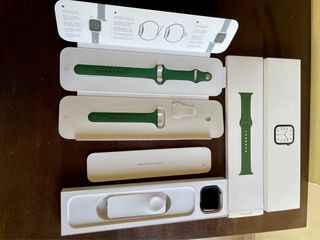  Apple Watch Serie 7 caja de aluminio verde noche 