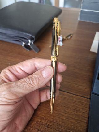 Elysee. Pluma y bolígrafos 