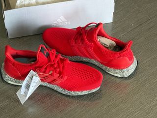 Adidas Ultraboost DNA rojas limited Edition