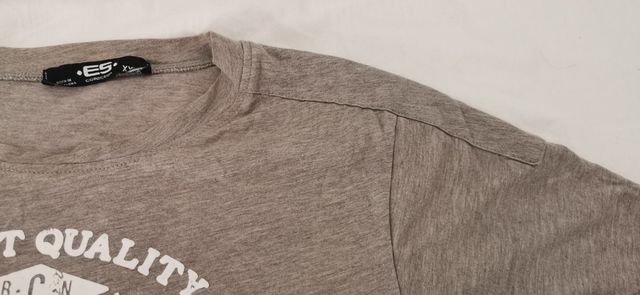Camiseta gris - ES collection