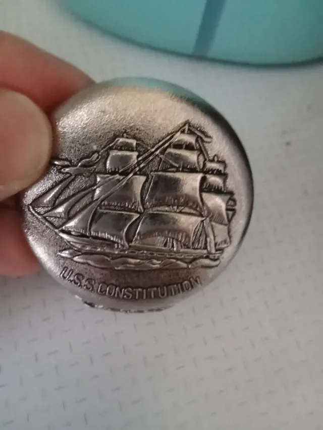 dos relojes de bolsillo