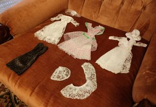 Abiti, scarpette e accessori Barbie anni '70 e "80