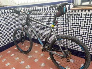 Bicicleta XL ROCKRIDER 8.1 de 26”
