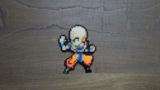 Figura krilin Hama Beads dragón ball