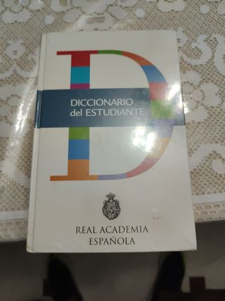 DICCIONARIO DEL ESTUDIANTE (Spanish Edition)