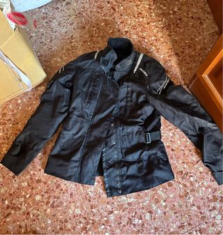 Chaqueta moto mujer ACERBIS.
Guantes 10€
Botas 45€
