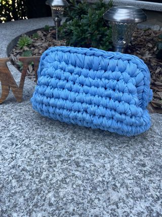 Borsetta a mano azzurra