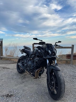 Yamaha MT-07 2022 Impecable