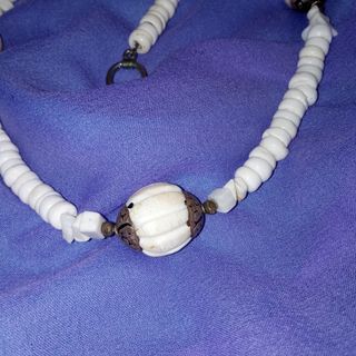 Rara! Collana Antica in materiale nobile naturale