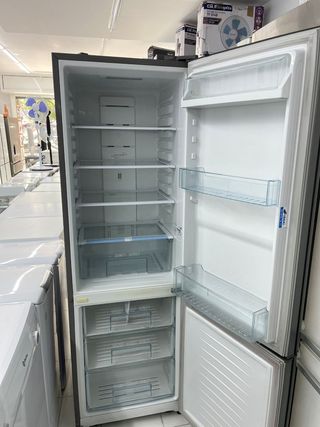 Nevera DAEWOO - Acero inoxidable