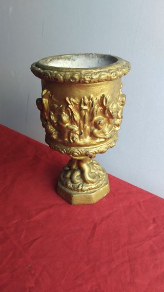 Copón antiguo dorado