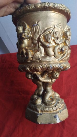 Copón antiguo dorado
