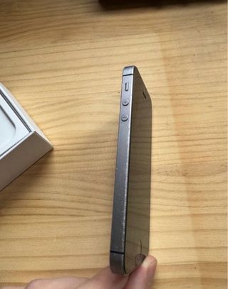 iPhone SE (1ª generación) 64GB - Negro