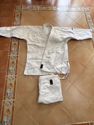 Kimono Judo Aikido blanco nuevo a estrenar. 190cm.