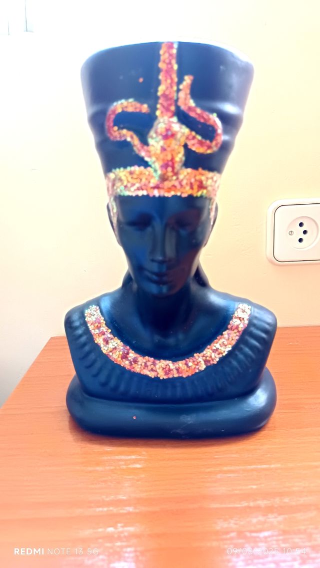 Figura Nefertiti Decorativa