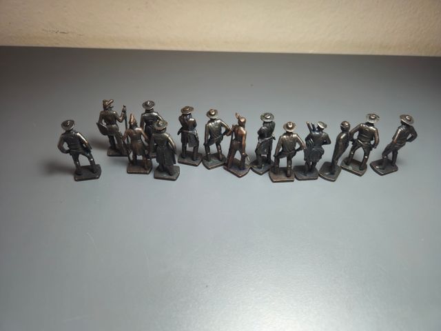 14 Soldatini Kinder: Indiani & Americani, Scozzesi