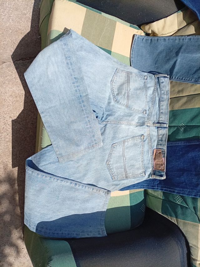 2Vaqueros Levis y 1 Ralph Lauren