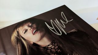 LP Miley Cyrus - Something Beautiful FIRMADO