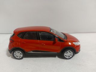 Renault Captur  escala 1/45